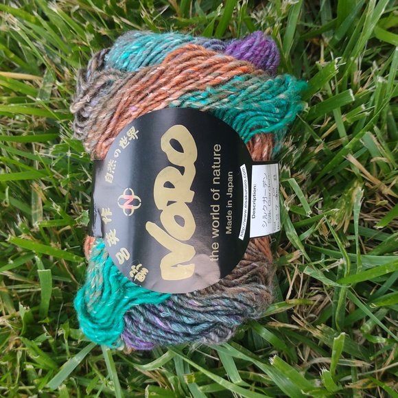 Noro The World Of Nature Silk Garden Yarn Skein Crocheting Knitting - Picture 2 of 7